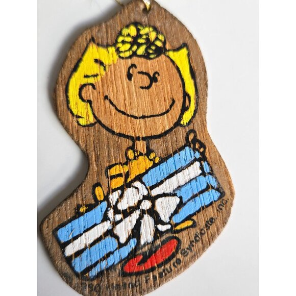 Vintage 1958 Peanuts Wooden Christmas Ornaments Featuring Snoopy Charlie Brown - Picture 4 of 8